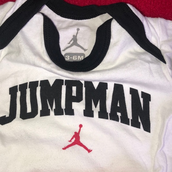 Jordan onesie set - Picture 4 of 4